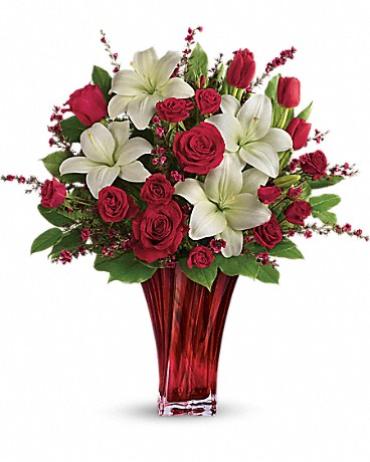 Loves Passion by Teleflora